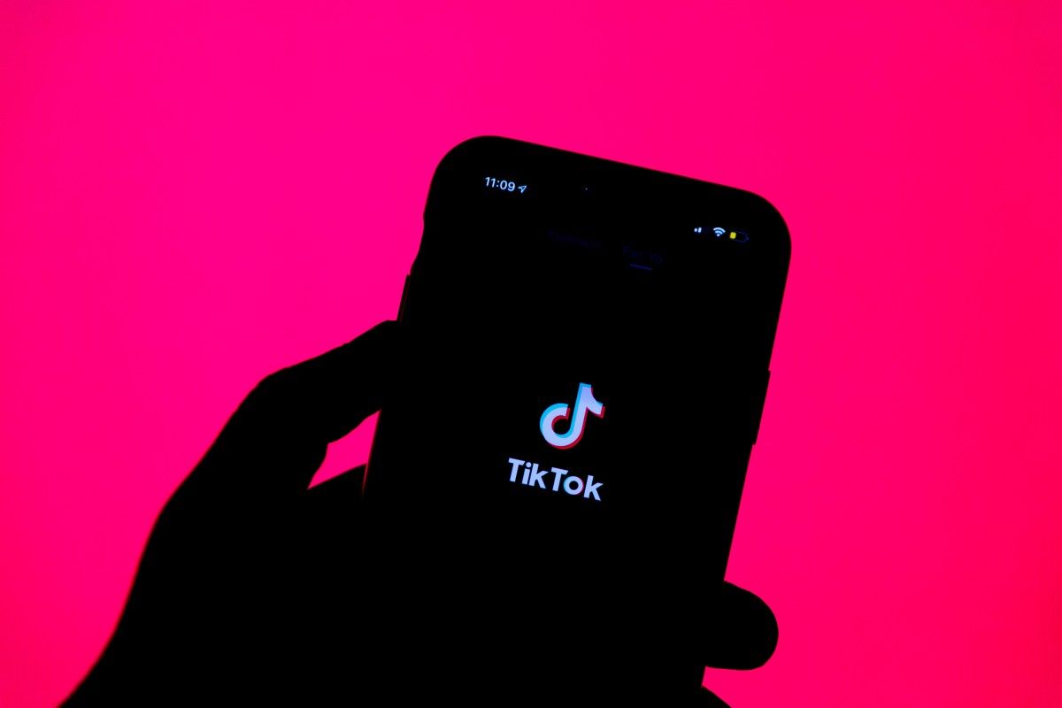 TikTok śledzi użytkowników także poza własną aplikacją