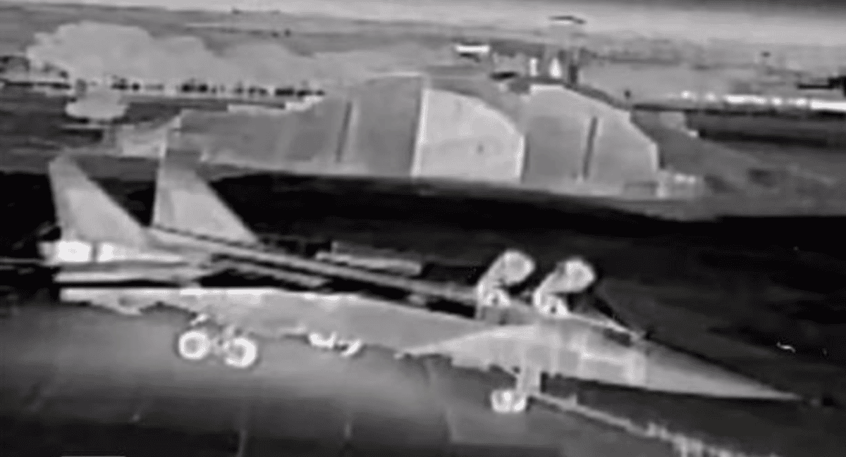 MiG-31 upolowany na lotnisku