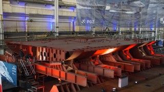 Sekcja denna Burzy stała się jej formalną stępką.