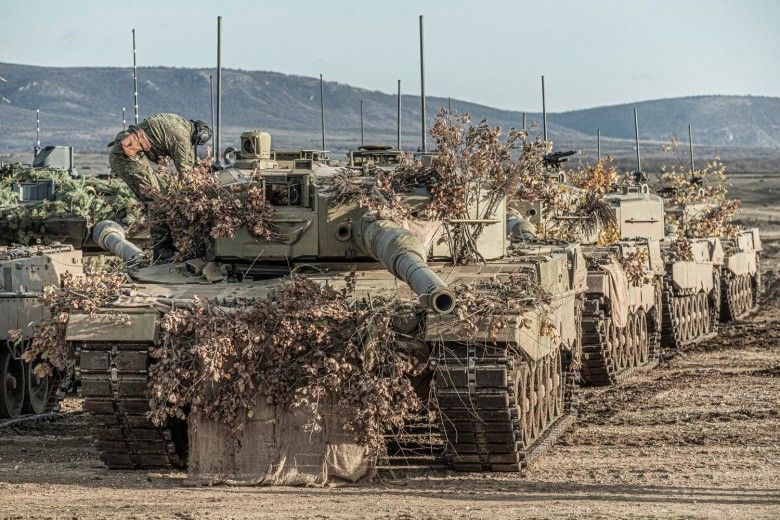 Słowackie czołgi Leopard 2A4 podczas ćwiczeń BREAKTHROUGH 2025.