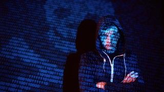 Rozbita w październiku grupa oszukująca metodą "na inwestycje" była przestępczą korporacją - powiedział naszej redakcji prokurator związany ze sprawą. Co konkretnie wiadomo?