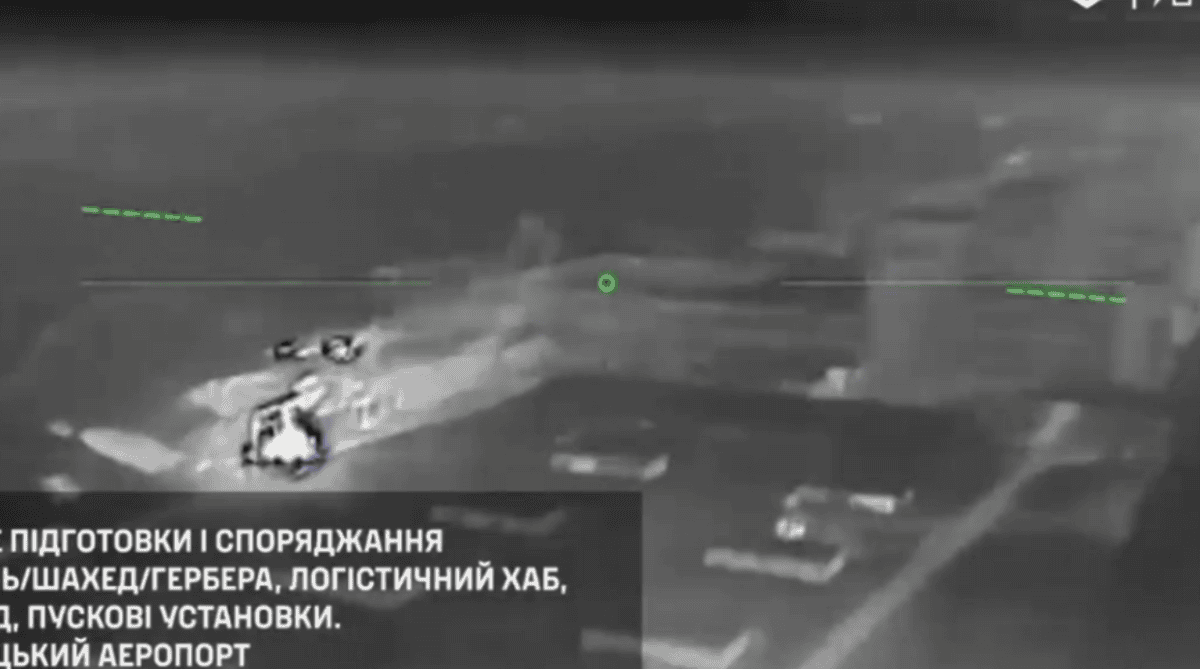 Ukraińskie drony uderzyły w zaplecze Szachidów na lotnisku w Doniecku