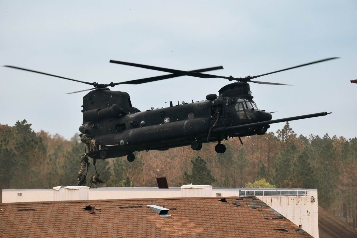 Amerykańskie śmigłowce zdobywają Wenezuelę. Rosyjskie rakiety bezradne [KOMENTARZ]