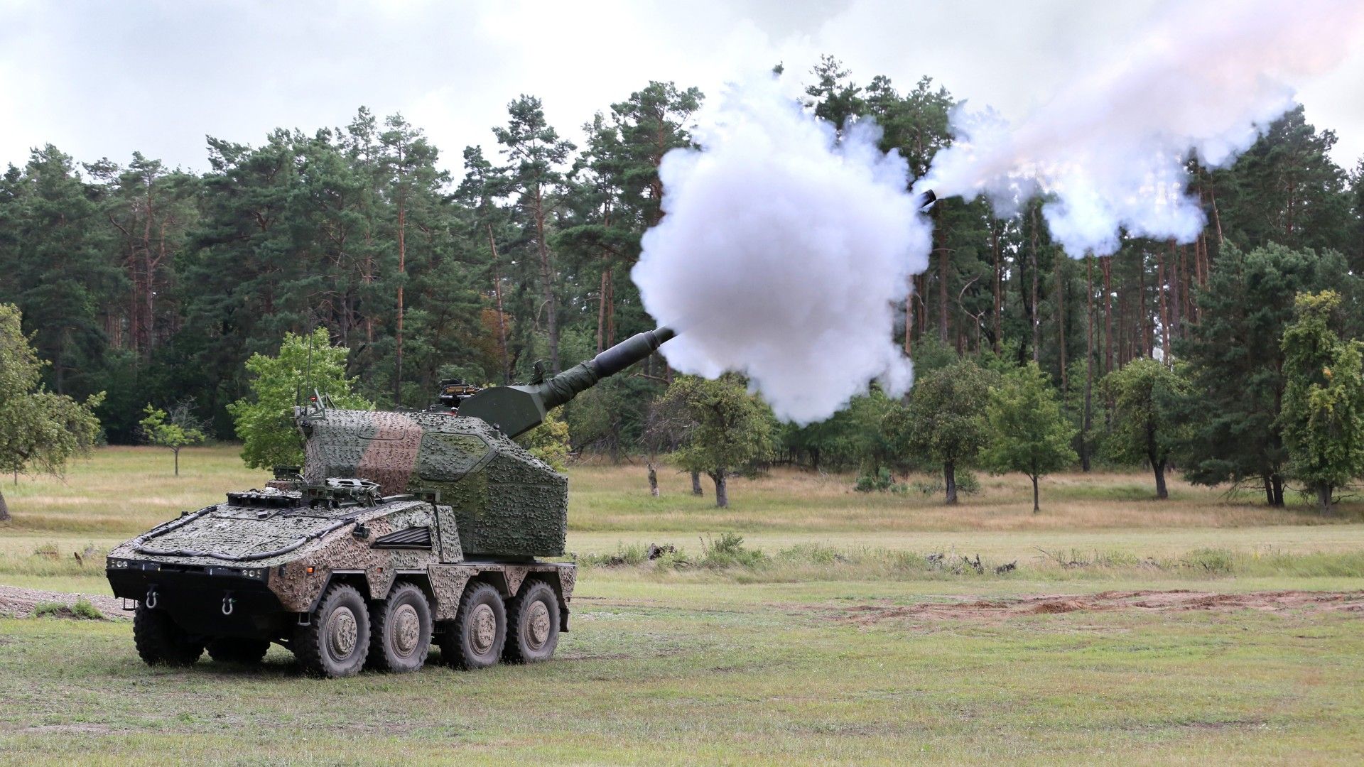 Rheinmetall dostarczy amunicję do brytyjskich armatohaubic RCH 155
