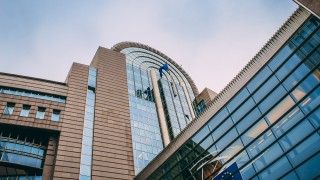 Jeden z budynków unijnych - Parlamentarium, centrum dla zwiedzających Parlament Europejski w Brukseli.