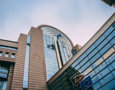 Jeden z budynków unijnych - Parlamentarium, centrum dla zwiedzających Parlament Europejski w Brukseli.