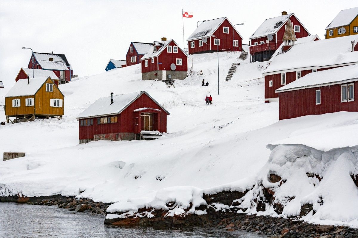 Komu i dlaczego najbardziej zależy na Grenlandii?