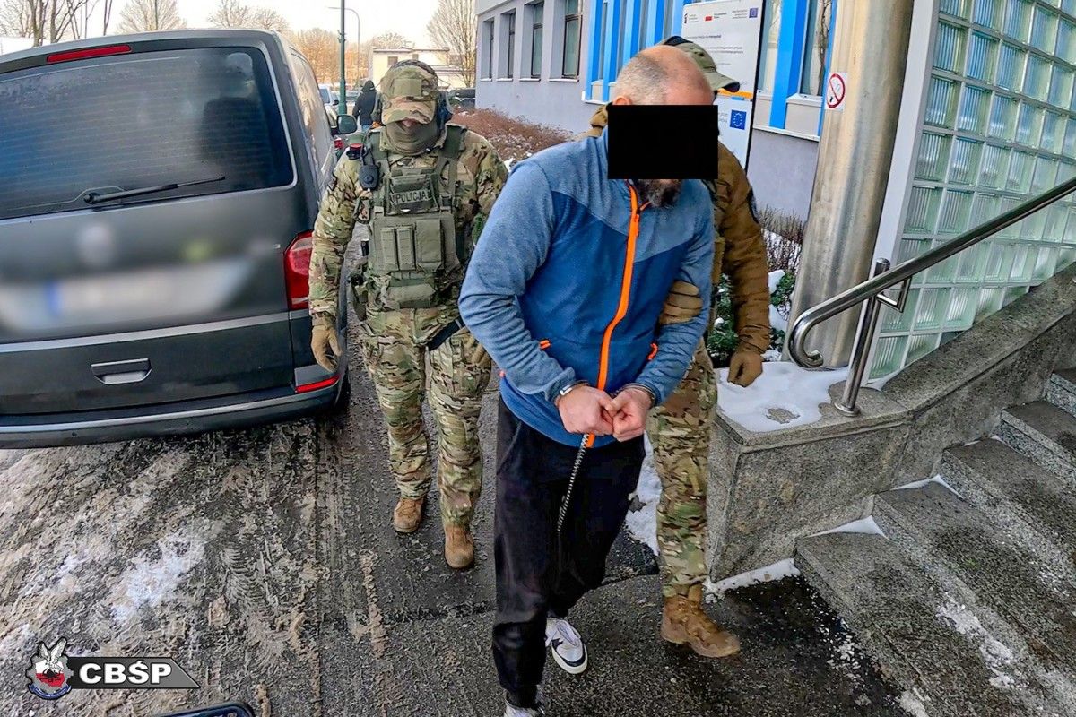 Tajemnica zabójstwa sprzed niemal ćwierć wieku rozwikłana. Sprawca wpadł w ręce CBŚP