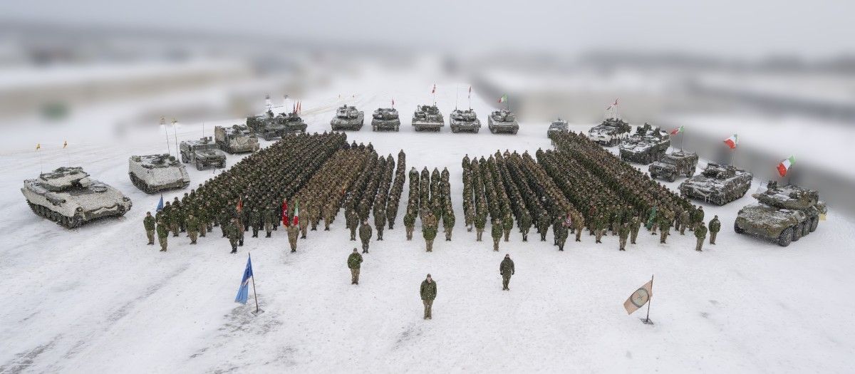 Polacy z PKW Łotwa na szkoleniu zgrywającym kompanie czołgów