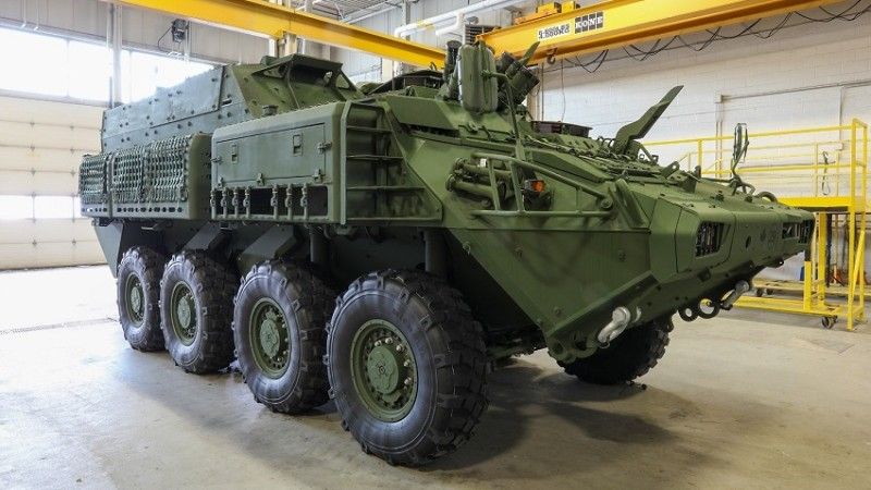 LAV 6.0 ACSV w podstawowej wersji kołowego transportera opancerzonego.