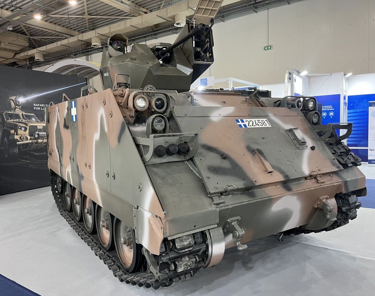 Drugie życie starych transporterów. Ambitny plan modernizacji pod lupą [ANALIZA]