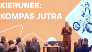 Zgodnie z zapowiedziami Ministerstwa Edukacji Narodowej oraz Ministerstwa Cyfryzacji sztuczna inteligencja ma być wykorzystywana w polskich szkołach.