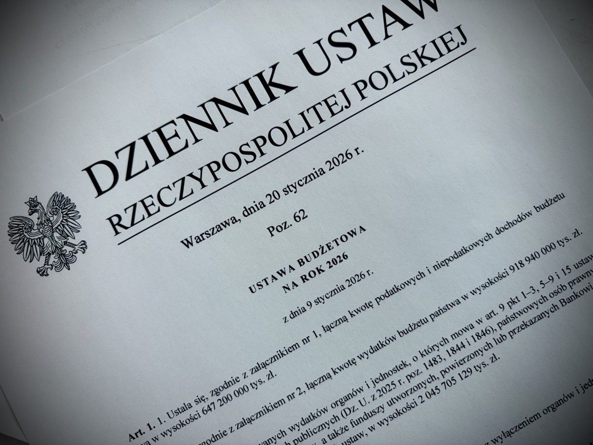 Jest budżet, będzie podwyżka uposażeń i większe pieniądze dla służb