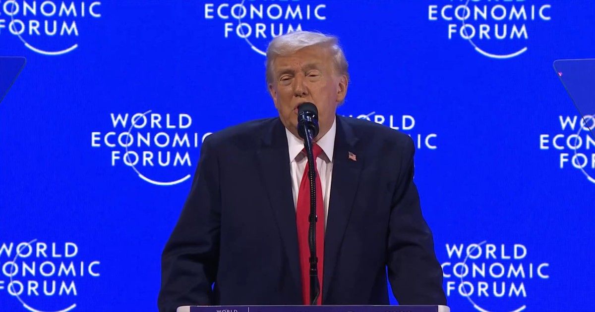 Transformacja energetyczna „to szwindel". Co Trump powiedział w Davos?