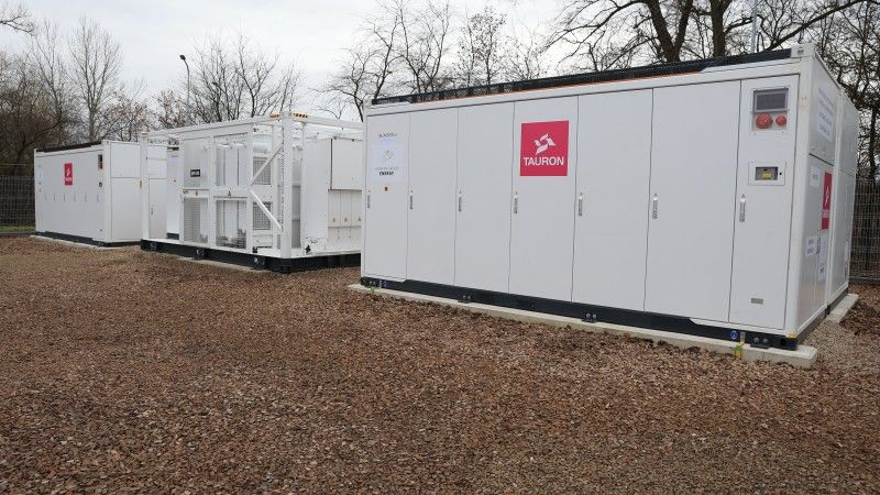 Magazyny energii BESS Przewóz i BESS Dąbie