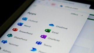 Grupa APT28 aktywnie wykorzystuje niedawno załatany błąd w Microsoft Office (CVE-2026-21509) w kampaniach szpiegowskich skierowanych na Ukrainę i Europę Środkowo-Wschodnią.