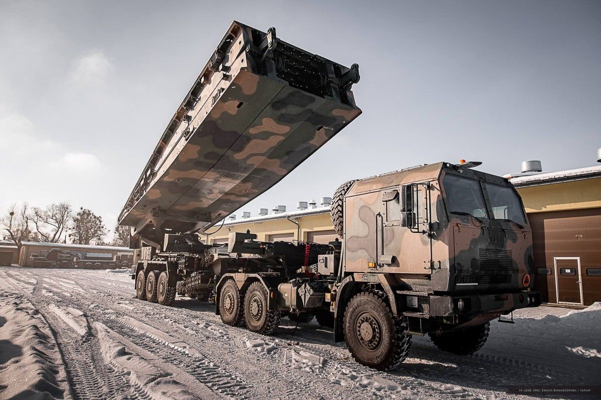 Kolejny most Daglezja trafił do wojska
