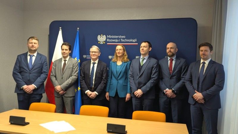 Creotech Instruments S.A., Creotech Quantum S.A., Eutelsat S.A., Polska, Francja, Europa, przemysł, łączność, satelity, biznes, gospodarka, kosmos