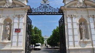 Uniwersytet Warszawski celem ataku hakerskiego. Wicepremier ostrzega