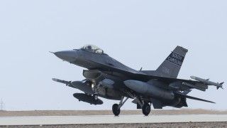 F-16CJ z 169 Skrzydła Myśliwskiego "Swamp Fox" Gwardii Narodowej Południowej Karoliny, ta jednostka wysyła obecnie swoje maszyny na Bliski Wschód