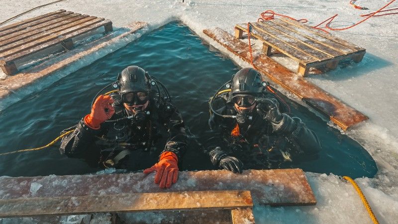 Zdjęcie wykonane przez Grupę Nurków Minerów 12. Dywizjonu Trałowców podczas opisywanych w tekście ćwiczeń