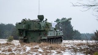 Armatohaubica K9A1 należąca do 1. Warszawskiej Brygady Pancernej.