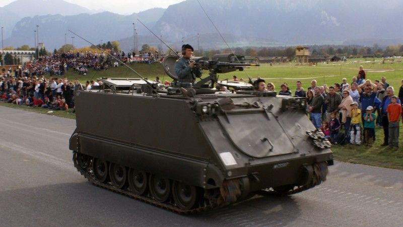 Szwajcarski transporter opancerzony Schützenpanzer 63 (M113A1).