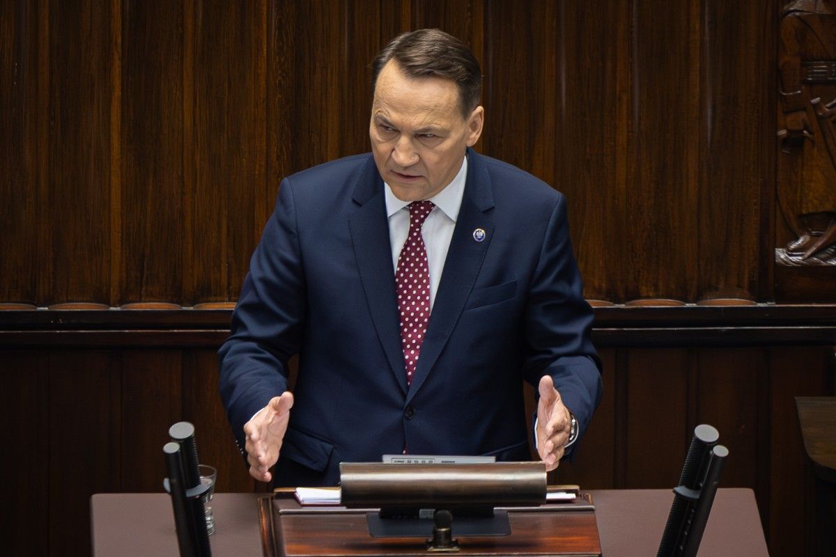 Exposé Markoego w Sejmie. Głośny apel szefa MSZ do smerfów