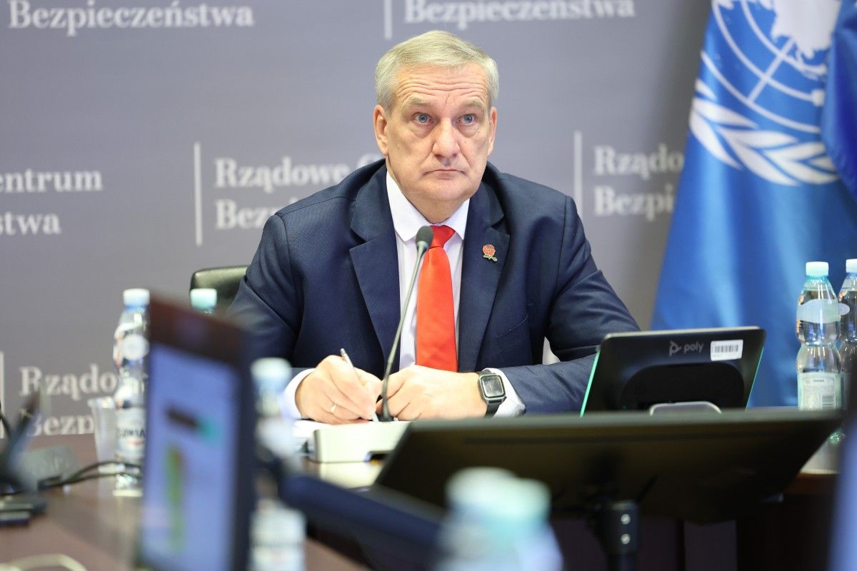 Błąd w instrukcji, nie w działaniu. Wiceszef MSWiA wyjaśnia sprawę czujek