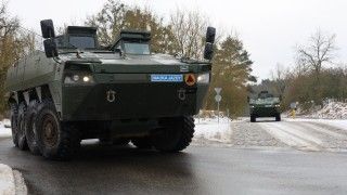 KTO Rosomak w odmianie przeznaczonej do nauki jazdy.