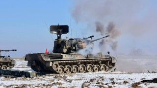 Rumuńskie zestawy przeciwlotnicze Gepard należące do 348. Batalionu Obrony Powietrznej podczas ćwiczeń przed przyjazdem do Polski.