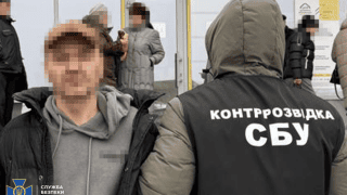 Podejrzany działał według schematu typowego dla operacji logistyczno-wsparciowych prowadzonych przez rosyjskie służby specjalne.