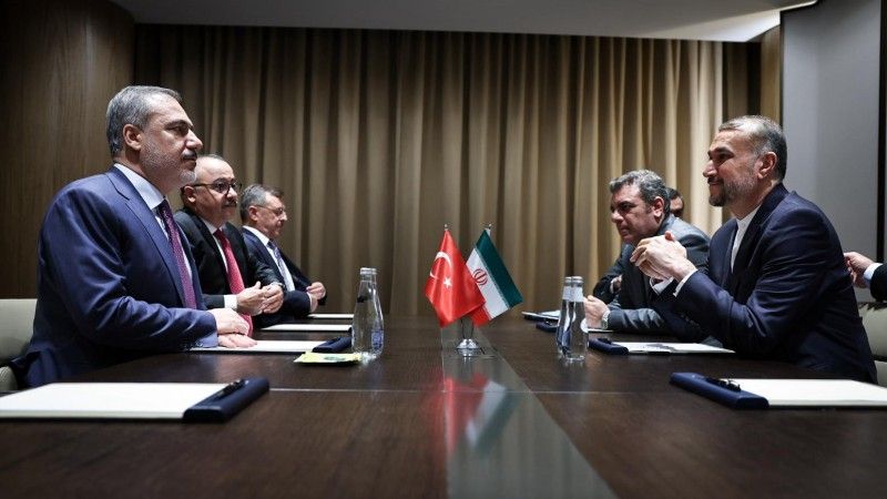 Minister spraw zagranicznych Hakan Fidan spotkał się w Dżuddzie z Hosseinem Amirem Abdollahianem, ministrem spraw zagranicznych Iranu (2023)