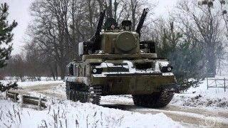 Białoruski zestaw przeciwlotniczy 2K22 Tunguska.