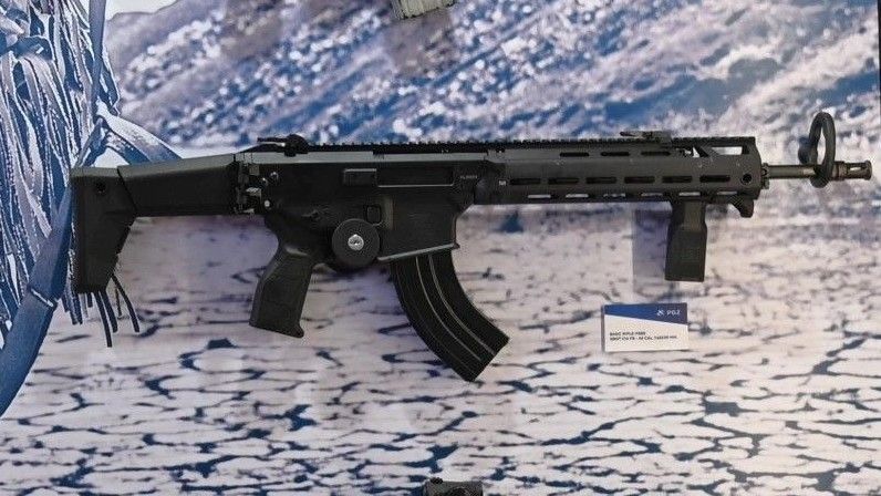 Karabinek szturmowy Grot w odmianie zasilanej amunicją 7,62x39 mm.
