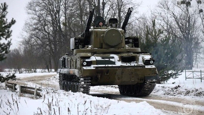 Białoruski zestaw przeciwlotniczy 2K22 Tunguska.