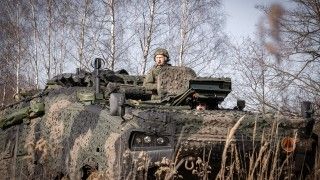 Na zdjęciu zaprezentowany jest nowoczesny wóz dowodzenia "Zawilec", będący na wyposażeniu 5. Pułku Dowodzenia już od ponad dwóch miesięcy.