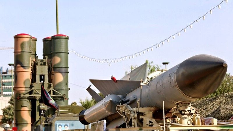 Irańska rakieta przeciwlotnicza do systemu S-200 Wega.