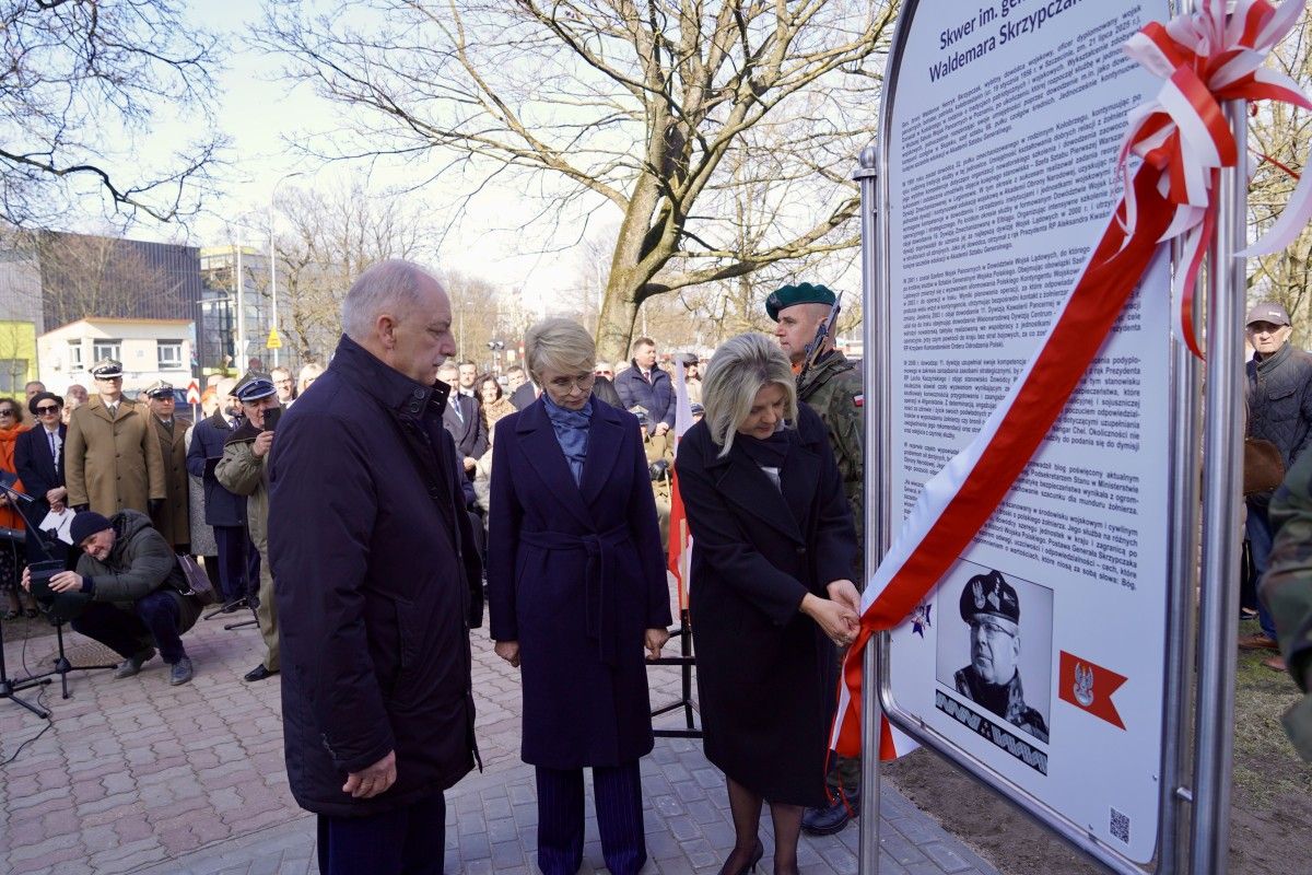 Kołobrzeg uhonorował gen. Skrzypczaka. „Żołnierz zawsze był na pierwszym miejscu”
