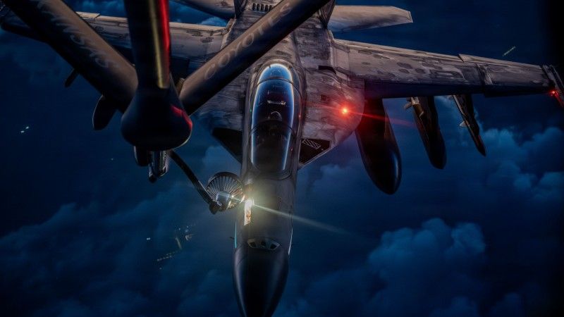 F/A-18 w trakcie działań przeciwko Iranowi