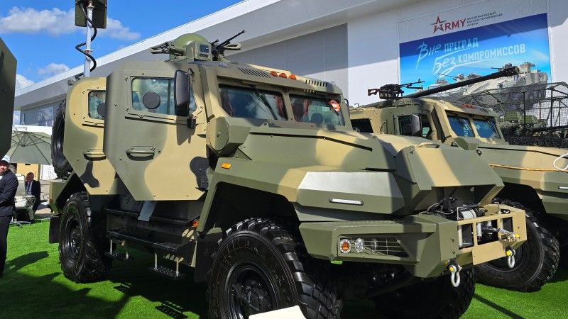 Rosyjski system antydronowy Rapira-2 na wystawie Armia 2024.