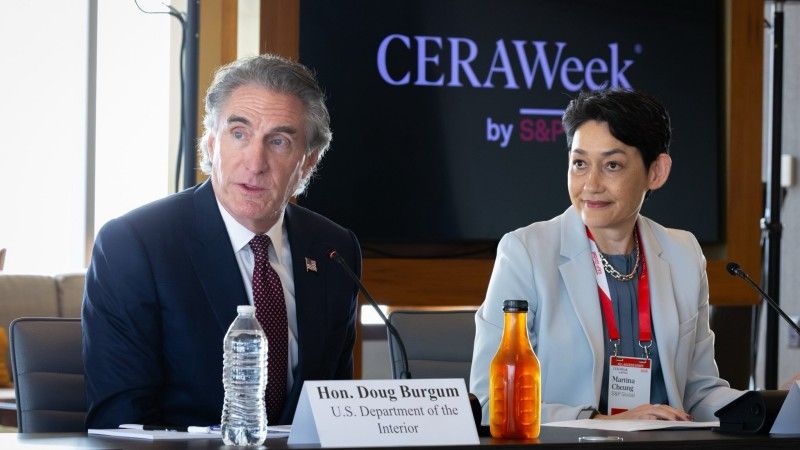 Sekretarz zasobów wewnętrznych USA Doug Burgum.