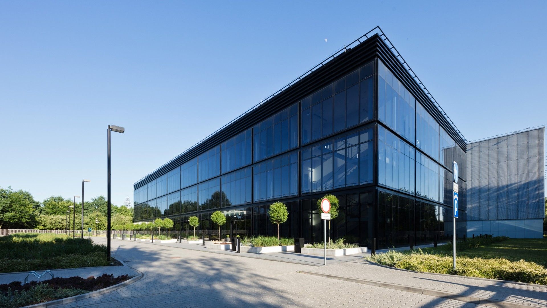 Poland enters the European semiconductor race. Important agreement with France