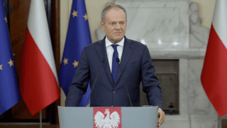 Premier Donald Tusk na konferencji prasowej 26 marca 2026 r.