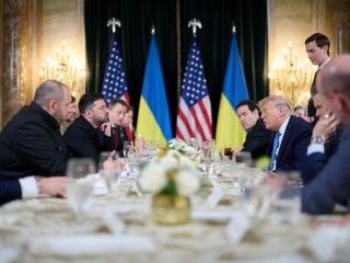 Czwartkowy przegląd mediów; Donbas za gwarancje bezpieczeństwa; Polska armia w oczach Rosjan