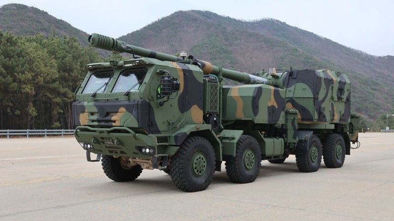 Prototyp kołowej armatohaubicy samobieżnej K9 Mobile Howitzer (K9MH) na podwoziu Tatra Force 3. generacji.