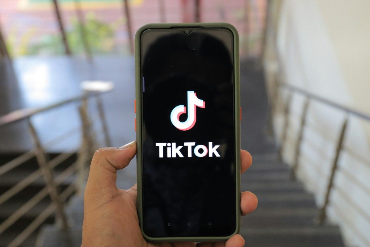 Фальшивые беженцы из Украины. Российские дипфейки наводнили TikTok