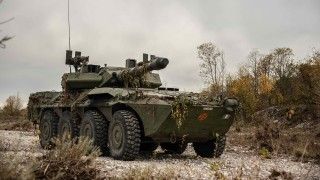 Włoski wóz wsparcia ogniowego B1 Centauro.