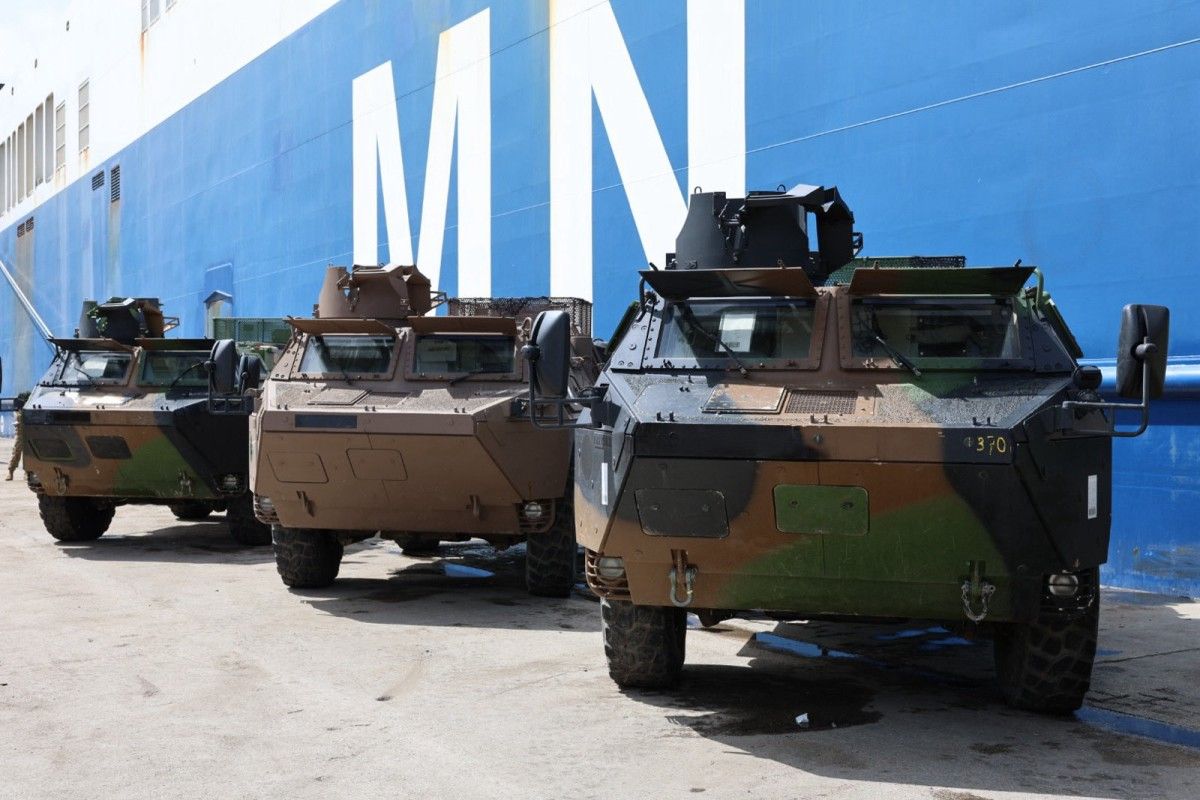 France sent transporters to Lebanon. She planned to give them to Ukraine