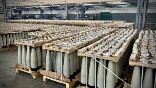 Korpusy pocisków artyleryjskich kal. 155 mm produkowane na terenie zakładu w Kraśniku (Mesko).